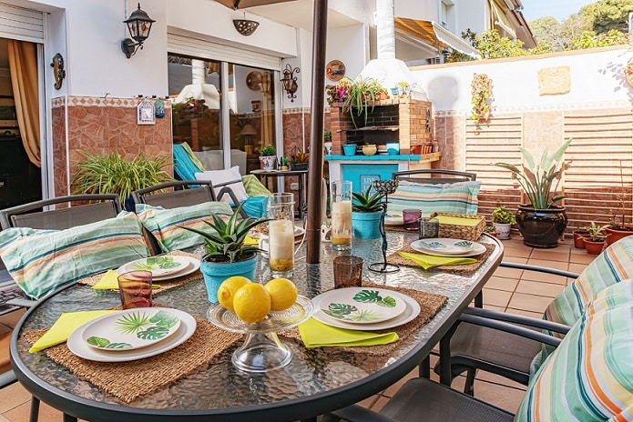 top 10 affordable tips to jazz up your outdoor space